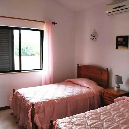 Bed & Breakfast Casa Da Vinha Santa Bárbara de Nexe
